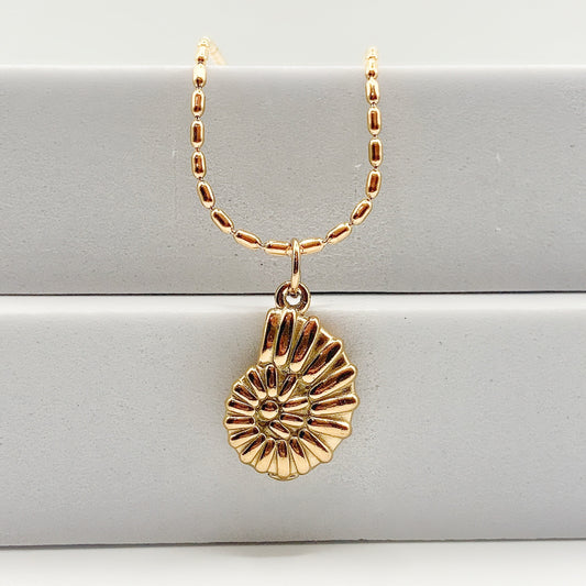 ISLA - Collier avec pendentif coquillage