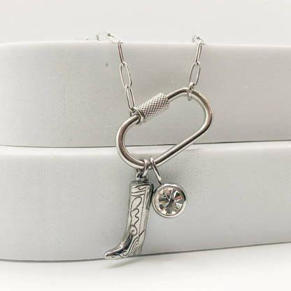 CALIDA - Collier à BRELOQUES botte de cowboy & rhinestone BYNOVANN