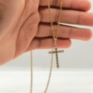 CRUZ - Collier avec pendentif croix en ZIRCON cubique BYNOVANN