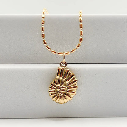 ISLA - Collier avec pendentif coquillage BYNOVANN