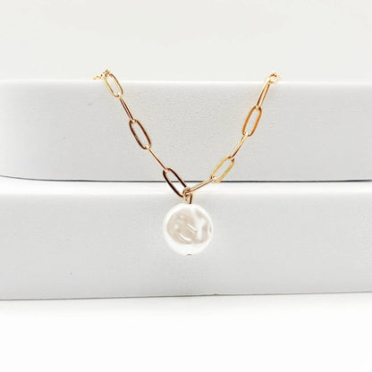 Luz_collier_avec_perle_bynovann_acier_inoxydable_or_vue_de_face