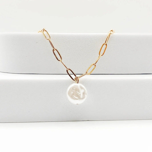 Luz_collier_avec_perle_bynovann_acier_inoxydable_or_vue_de_face