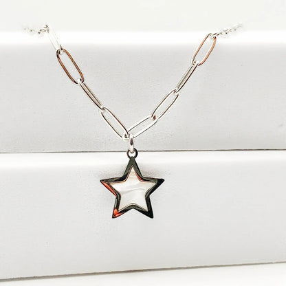 MAREO - Collier avec pendentif étoile en coquillage avec contour or BYNOVANN