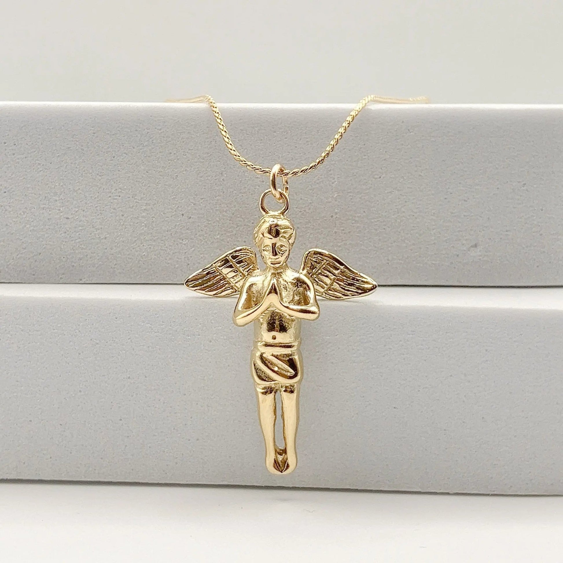 ANGEL - Collier avec pendentif d'une ange, mince chaîne - BYNOVANN