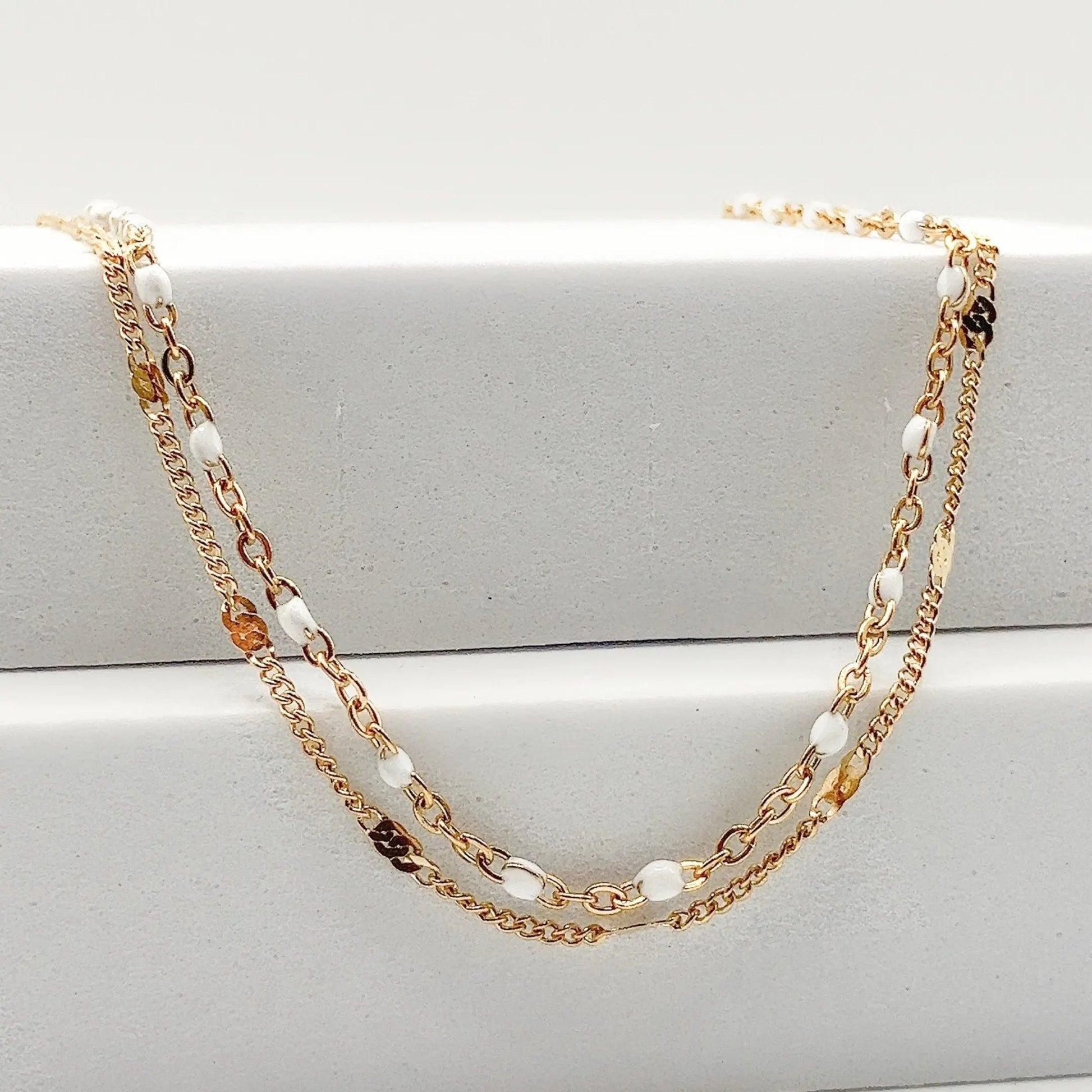 COSTA - Collier à DEUX CHAÎNES, blanc & or - BYNOVANN