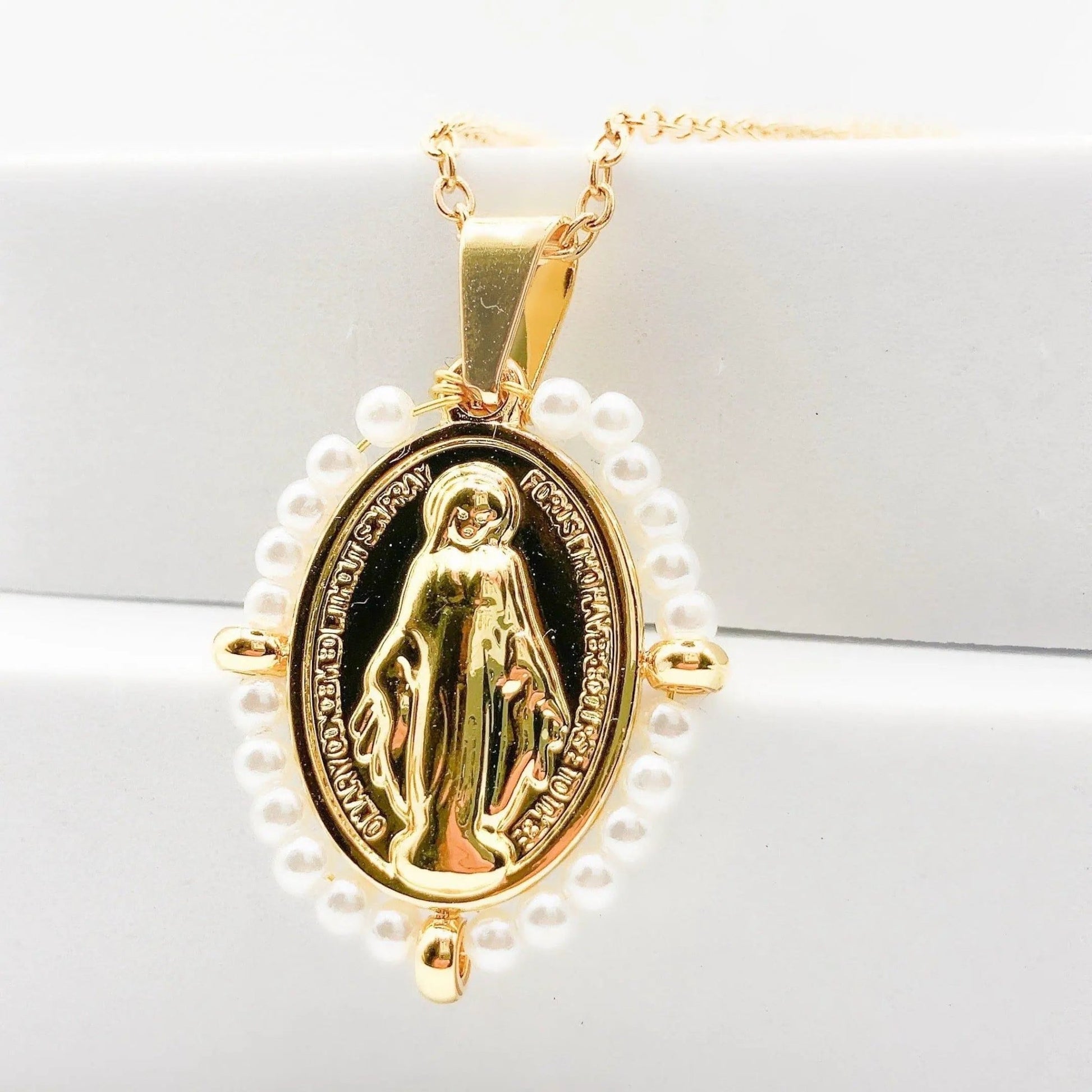 MARIA - Collier avec pendentif chrétien - BYNOVANN