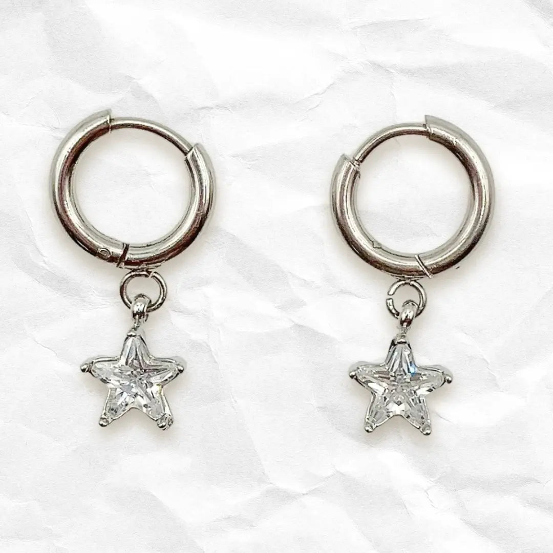 MINI ESTELA - Boucles d'oreilles pendentif ÉTOILE en Rhinestone - BYNOVANN