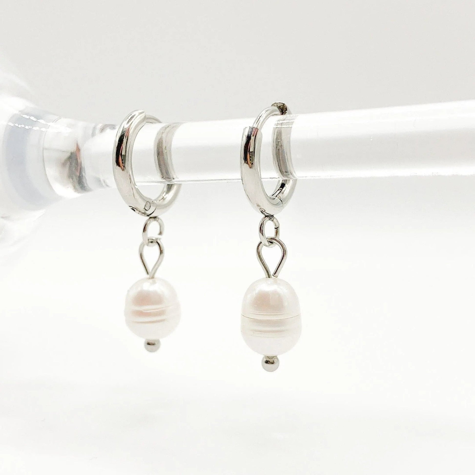 SIRENA - Boucles d’oreilles pendentif perle d’eau douce - BYNOVANN